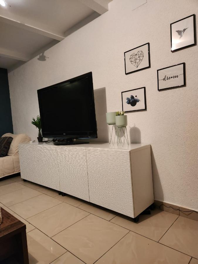 Suite 2 Lits Auberge Du Manala Hotel 24 24 Proche Basel Saint-Louis  Eksteriør bilde
