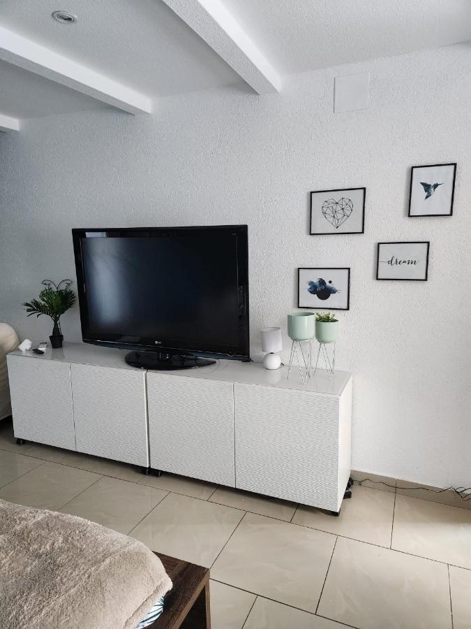 Suite 2 Lits Auberge Du Manala Hotel 24 24 Proche Basel Saint-Louis  Eksteriør bilde
